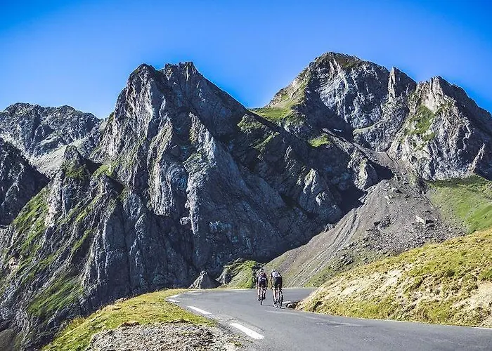 2 Personnes, Superbe Vue Montagne, Exposé Sud, Résidence Très Calme, Parking *