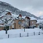 2pers, Superbe Vue Montagne, Expose Sud, Tres Calme, Parking, 5mns A Pied Du Centre 아파트