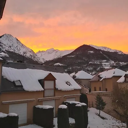 Lägenhet Luz St Sauveur, 3 Personnes, Superbe Vue Montagne, Expose Sud, Tres Calme