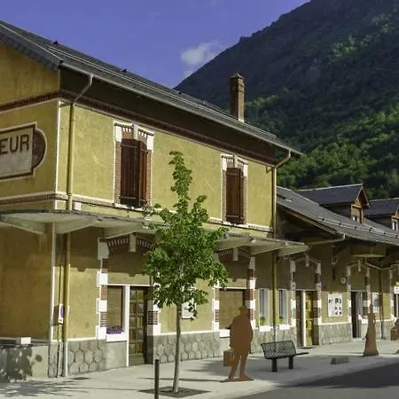 2 Personnes, Superbe Vue Montagne, Expose Sud, Tres Calme, Parking * Luz-Saint-Sauveur