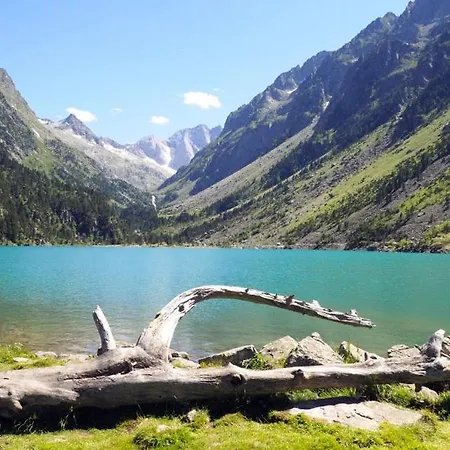 2pers, Superbe Vue Montagne, Expose Sud, Tres Calme, Parking, 5mns A Pied Du Centre Apartmán