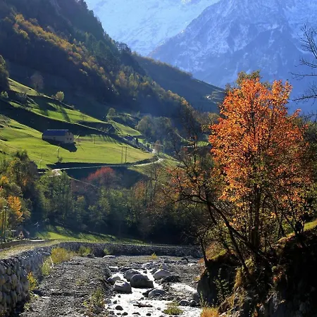 2 Personnes, Superbe Vue Montagne, Expose Sud, Tres Calme, Parking Apartmán *