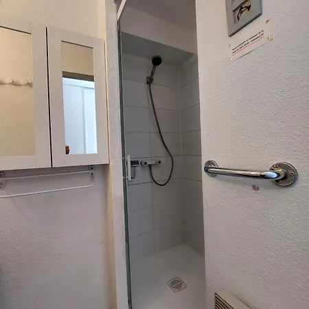 2pers, Superbe Vue Montagne, Expose Sud, Tres Calme, Parking, 5mns A Pied Du Centre Apartmán *