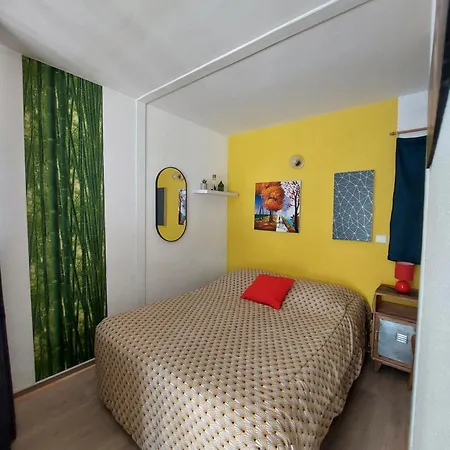 2pers, Superbe Vue Montagne, Expose Sud, Tres Calme, Parking, 5mns A Pied Du Centre *