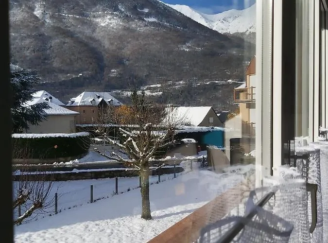 Appartement 2Pers, Superbe Vue Montagne, Expose Sud, Residence Tres Calme, Parking, 5Mns A Pied Du Centre Апартаменты Люс-Сен-Совёр