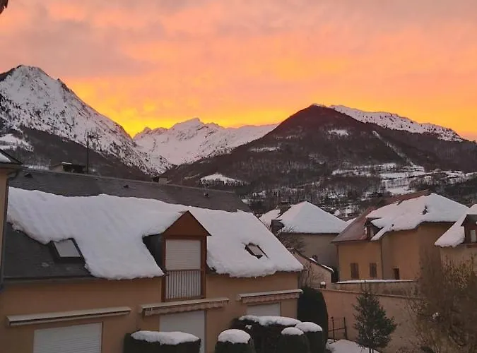 Апартаменты Appartement 2Pers, Superbe Vue Montagne, Expose Sud, Residence Tres Calme, Parking, 5Mns A Pied Du Centre