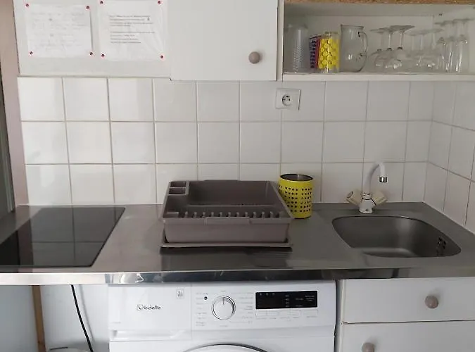 Апартаменты Appartement 2Pers, Superbe Vue Montagne, Expose Sud, Residence Tres Calme, Parking, 5Mns A Pied Du Centre Люс-Сен-Совёр