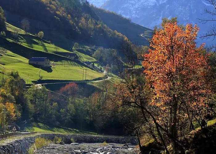 2pers, Superbe Vue Montagne, Expose Sud, Tres Calme, Parking, 5mns A Pied Du Centre アパート *